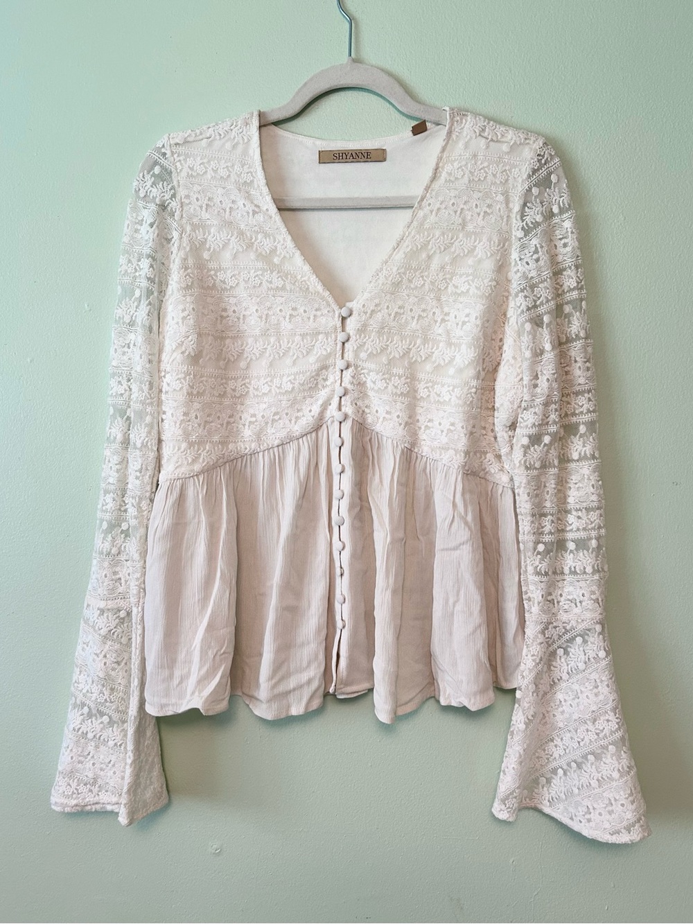 Shyanne Crochet Lace Buttoned Long Bell Sleeve Eggshell Babydoll Top Sz Medium